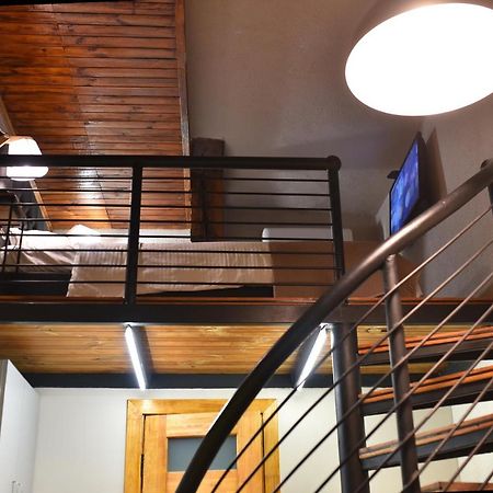 Mezzanine Hotel Odessa Exterior foto