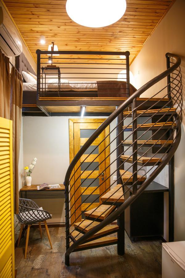 Mezzanine Hotel Odessa Exterior foto